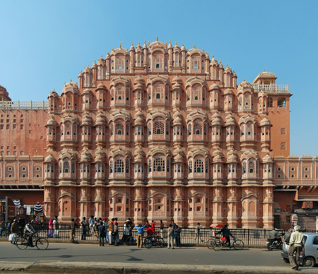 1024px-Hawa_Mahal_2011