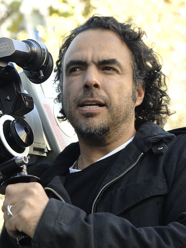 Alejandro_Gonza_camera_in_production_Cropped