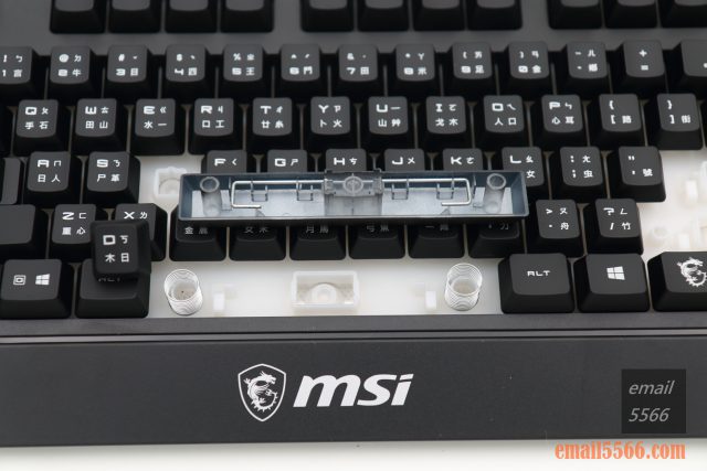 微星 MSI VIGOR GK20 GAMING 鍵盤 開箱-大鍵位上採用平衡桿(鐵絲)設計